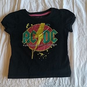 🛍 3/$20 AC\DC T-shirt